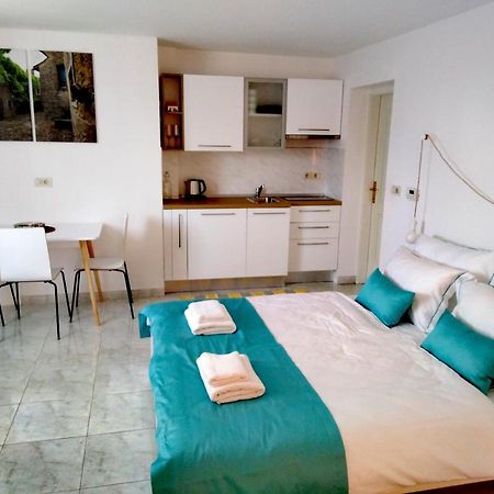 Olive Tree Apartments Umag Exterior foto